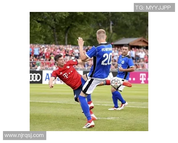 AC米兰友谊赛大胜拜仁帽子戏法引发全场狂欢赛后精彩点评 AC米兰友谊赛大胜拜仁帽子戏法引发全场狂欢赛后精彩点评