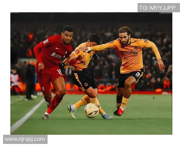 中超精彩对决那不勒斯绝杀拜仁引发全场狂欢与热议