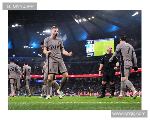 友谊赛AC米兰与曼城战平乌龙球引发争议判罚全场沸腾