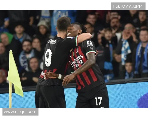 英超激战：那不勒斯与AC米兰握手言和战术分析引发热议